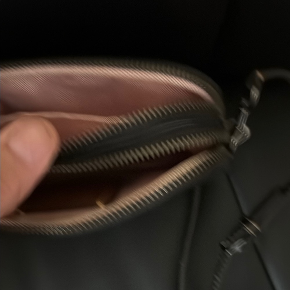 Coach Black Belt Bag Compact Design - Picture 4 of 4